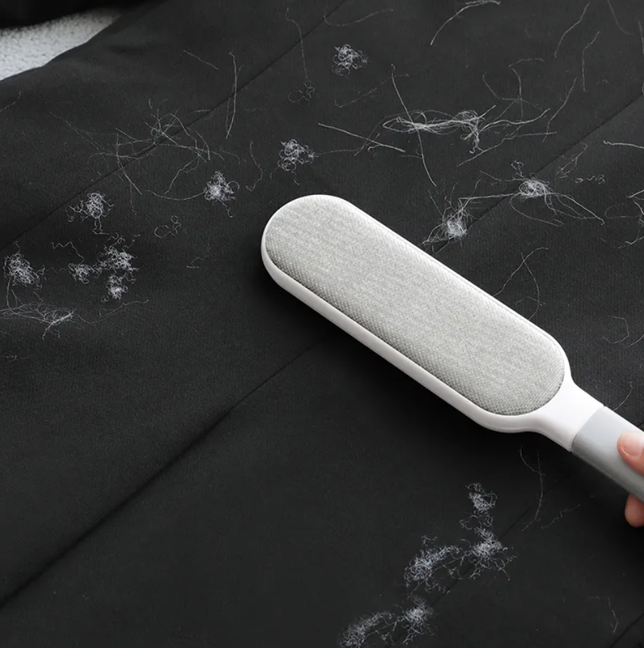 Electrostatic Fur Remover Brush